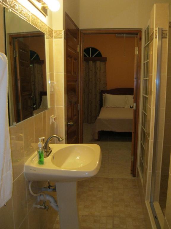 Villa San Juan Belmopan Rum bild